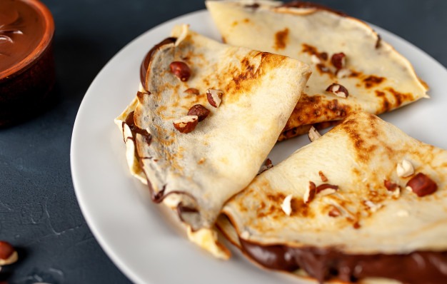 crêpes noisettes et pates à tartiner maison