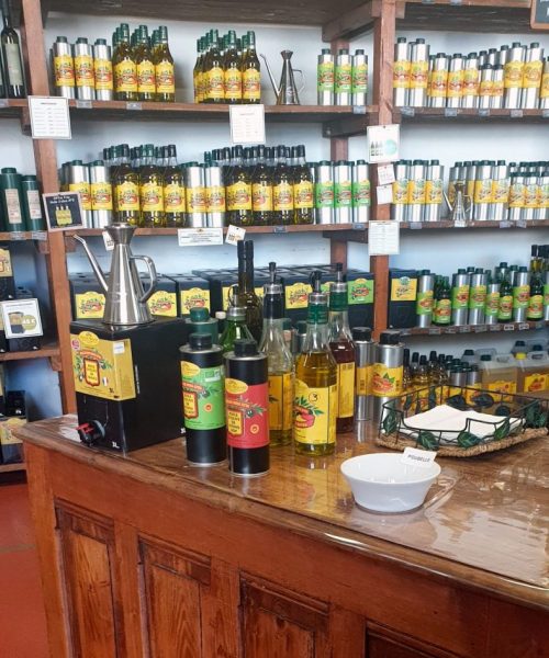 Bar-a-huiles-Nyons-moulin