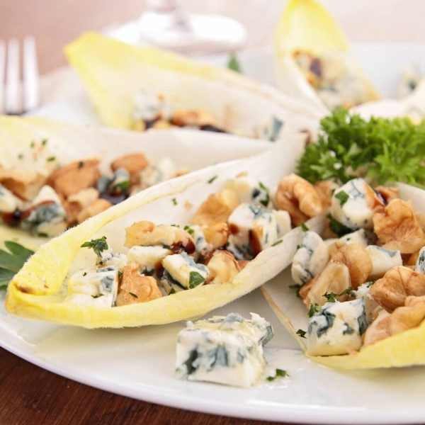 salade-d'endives-au-noix-et-bleu-du-vercors